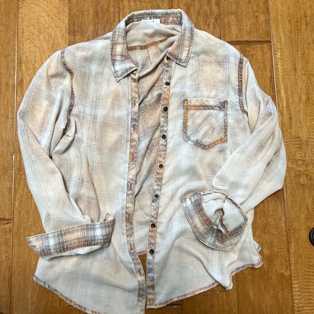 Women’s Plaid Button-Up Shirt - Cream and Brown